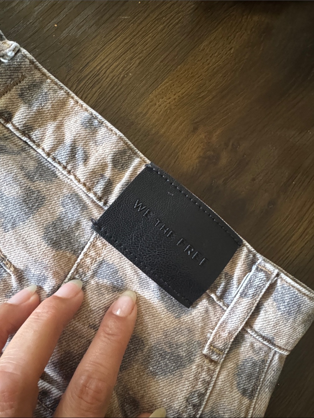 Free People We The Free Good Luck barrel jeans in a leopard print size 31 - Picture 15 of 16